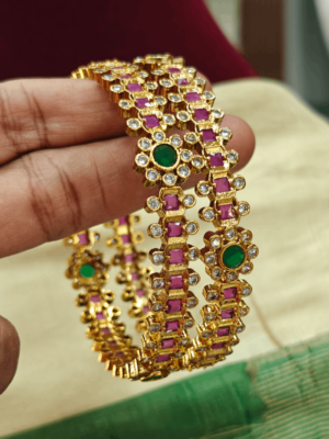Green stone chakhra ruby bangle