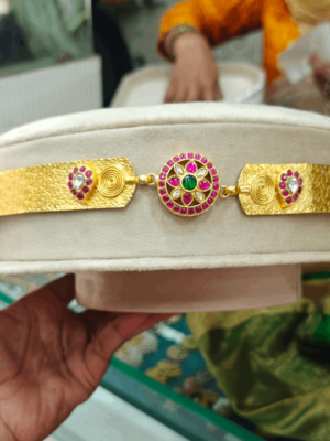 Jadau stone chakra hipbelt