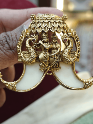 Radha krishna claw pendent