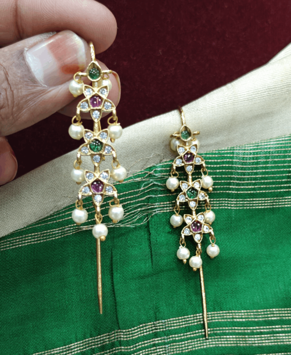 Star earpin