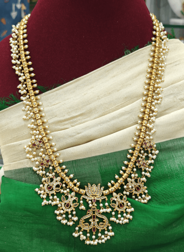 Butta gollusu lotus haram