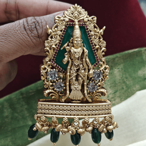Meenakshi garnet stone pendant