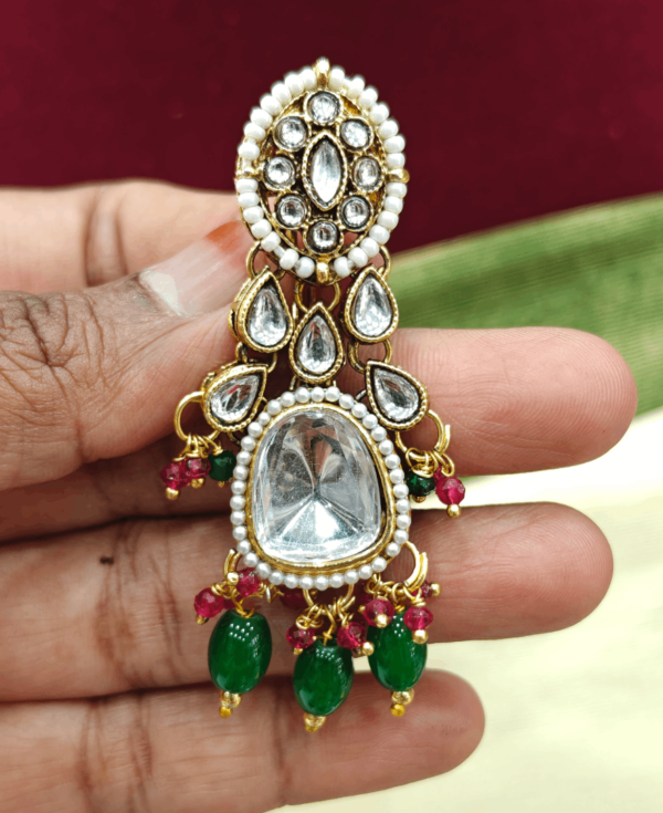 Pearl kundan hair accessory
