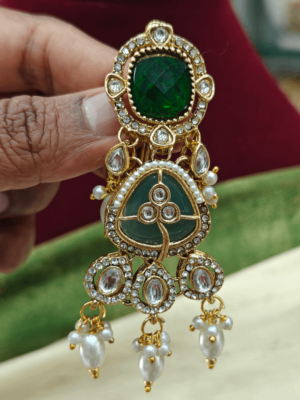 Emerald kundan hair accessory