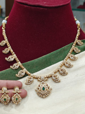 Peacock leaf necklace