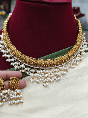 Antique pearl hasli set