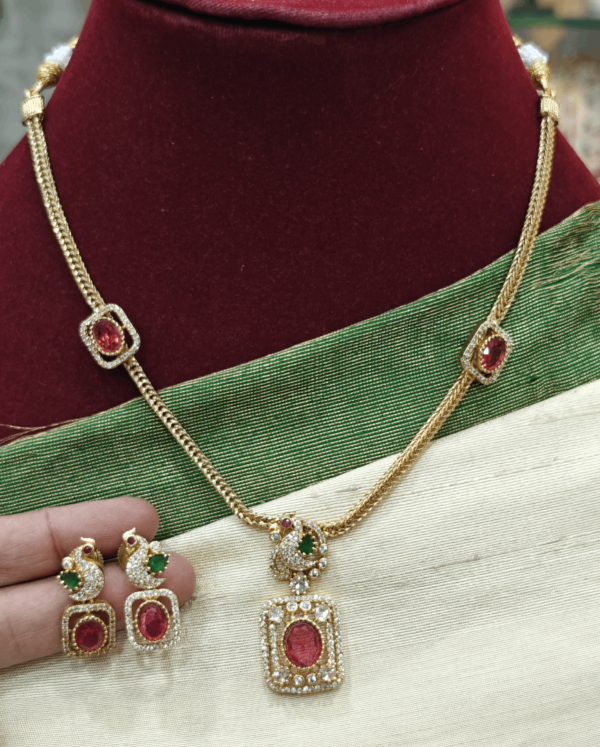 Peacock simple necklace(red)