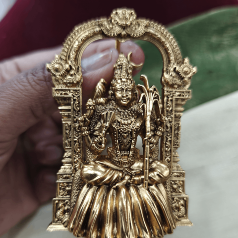 Plain gold kamakshi