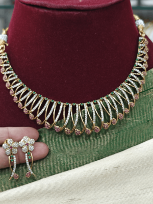 Kanti necklace set with a white stone and ruby combination