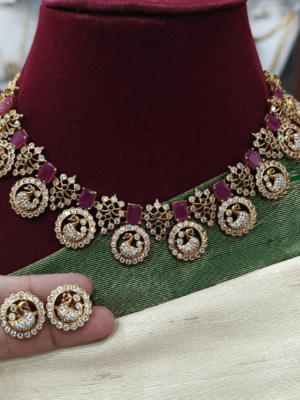 Peacock emerald solitaire necklace(ruby)