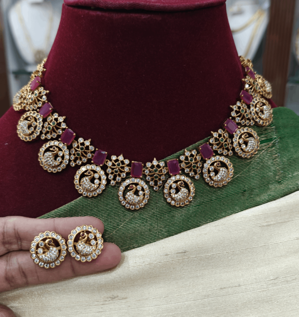 Peacock emerald solitaire necklace(ruby)