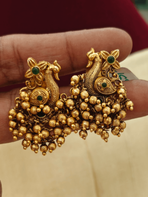 Peacock cluster earings (green)