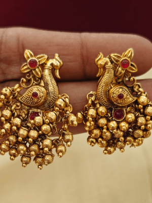 Peacock cluster earings (ruby)