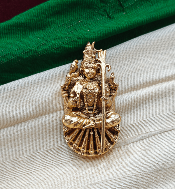 Kamakshi brooch
