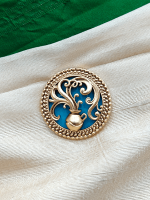 Aquarius brooch