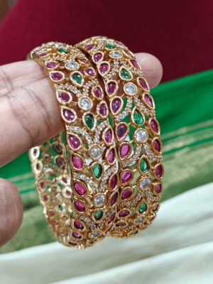 Leaf bridal bangles