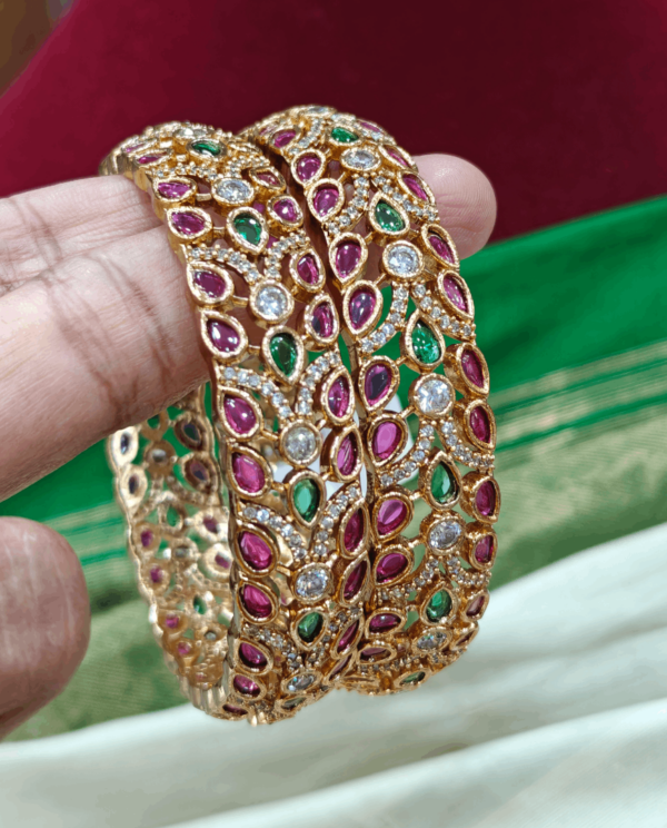 Leaf bridal bangles