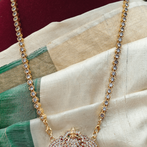 Lakshmi pendant with stone chain (Ruby green)
