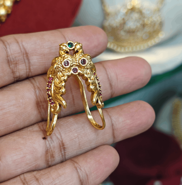 Double peacock antique vanki ring
