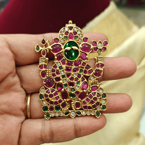 Ganesha pendant kemp red