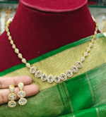 Nine oval necklace(white)