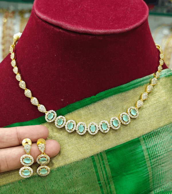 Nine oval necklace(mint green)