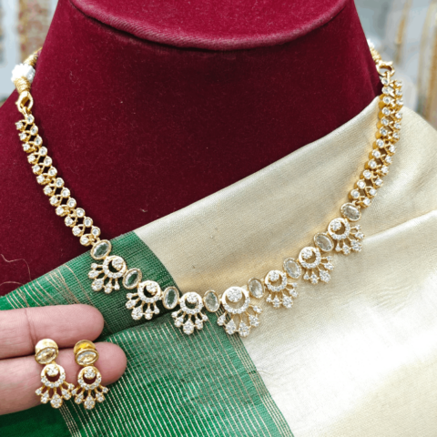 Moonleaf necklace(white)