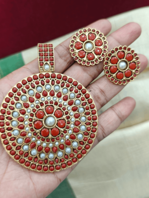 Meenakshi padhakam pendant set