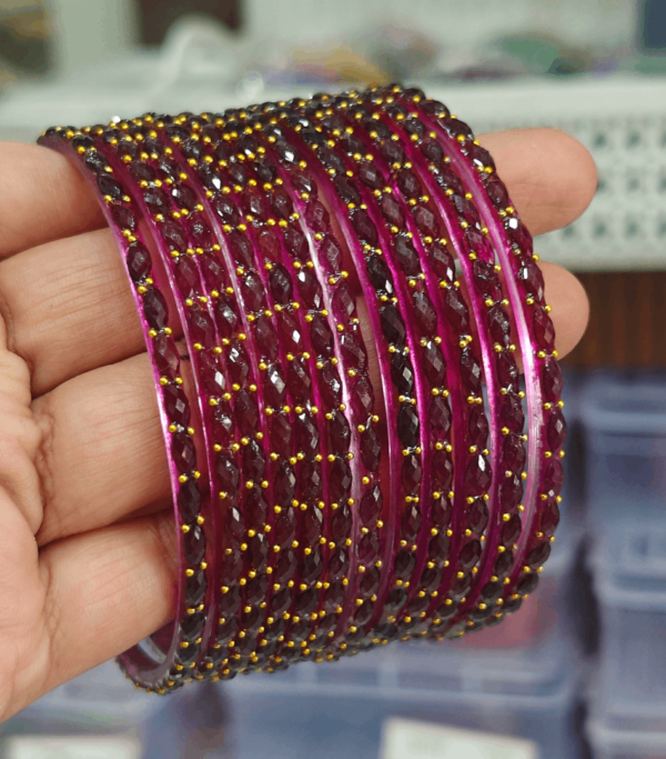 Grape color rain drop glass bangles