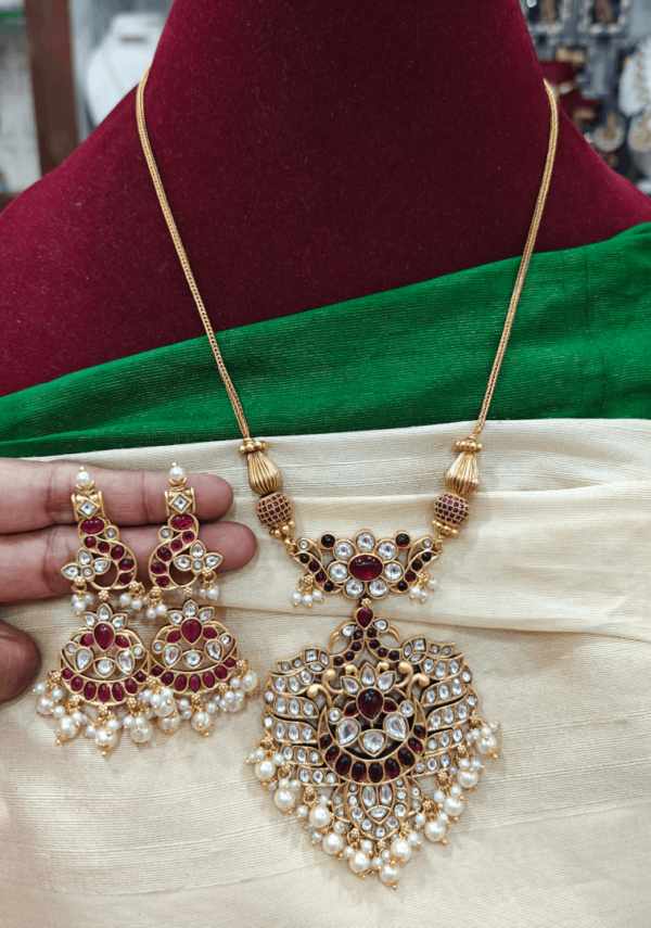 2in 1Double peacock floral set