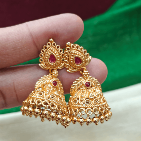 Leaf thilakam geru pollish jhumka