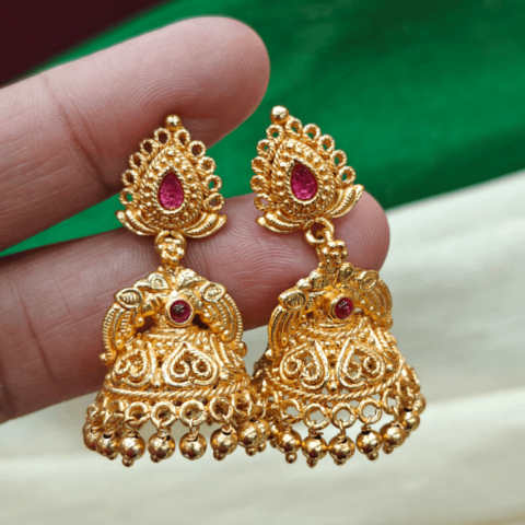 Leaf thilakam geru pollish jhumka design 2
