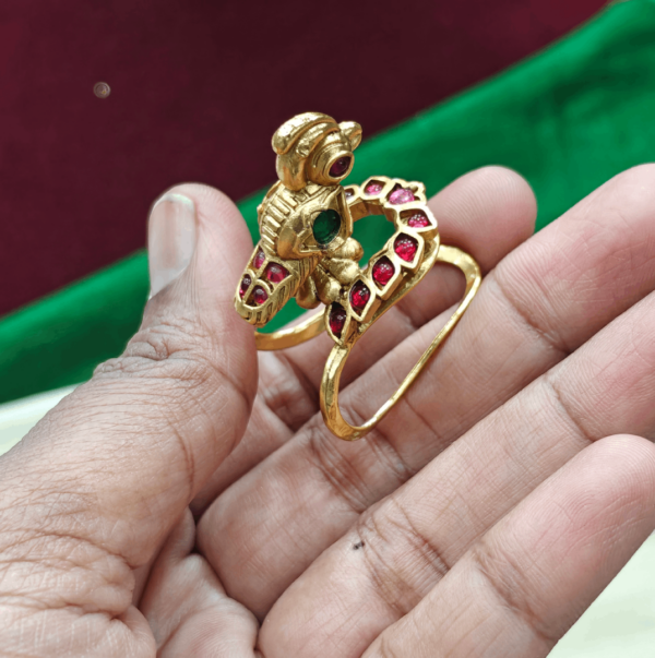 Rama chilluka vanki ring