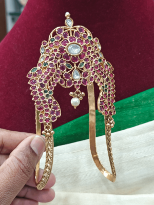 Vanki (arm cuff)