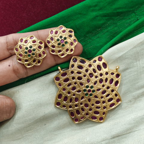 Hridaya kamalam pendant set