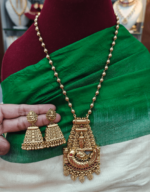 Gopuram meenakshi with the ball chain