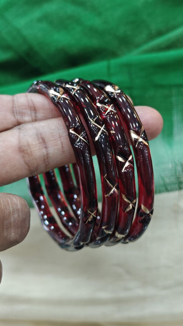 Jelly cross cut glass bangles 6mm(mehroon)
