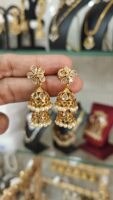 Kundan jhumka