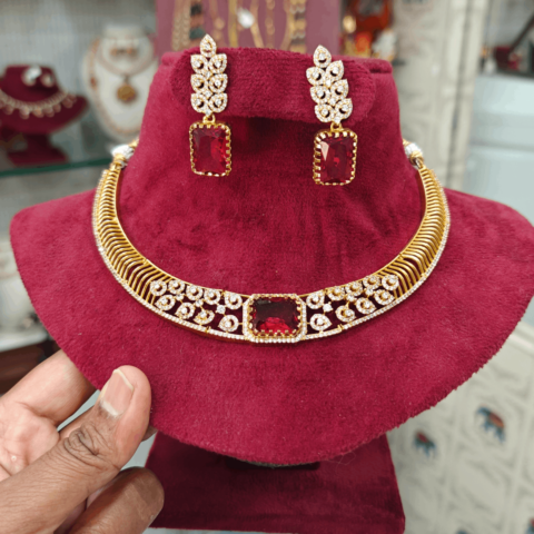 Gold-toned kante-style choker(ruby)