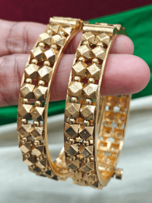 Diamond cut design bangles(screw type)