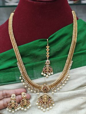 Pearl lakshmi haaram with the magtikka(jalebi style)