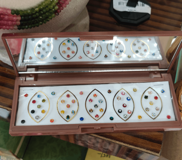 Mirror bindhi box design 1(Richi rich)