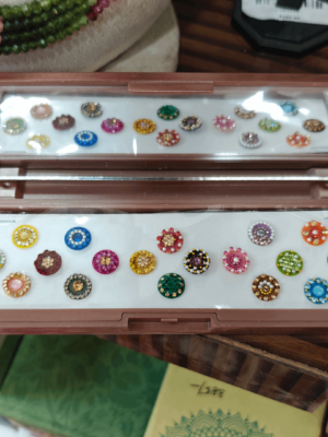 Mirror bindhi box design 7 big size with pearl(Richi rich)
