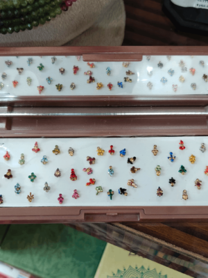 Mirror bindhi box flower design small size(Richi rich)