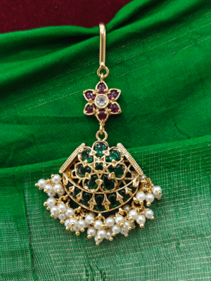 Pearl flower maang tikka design 1