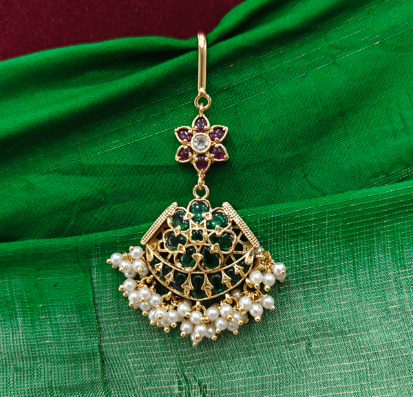 Pearl flower maang tikka design 1