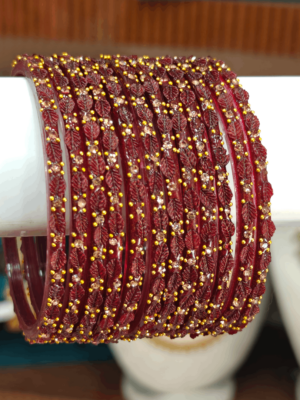 Leaf design glass bangles(mehroon)