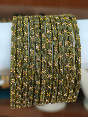 Mehandi color leaf design glass bangles