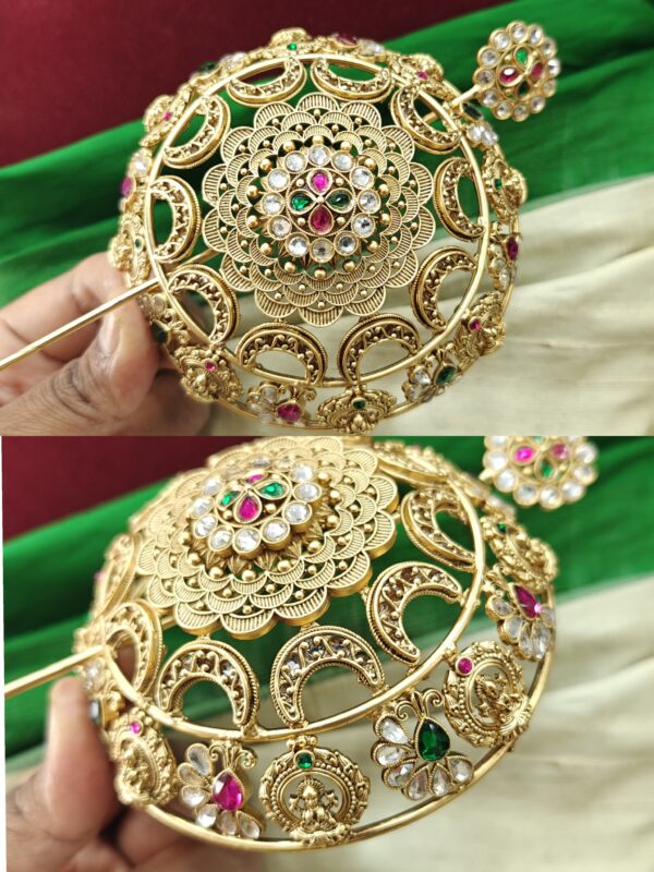 Jadau hair bun with the kundan stones