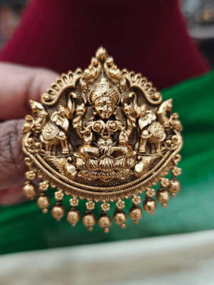 Antique lakshmi hair accessory design2